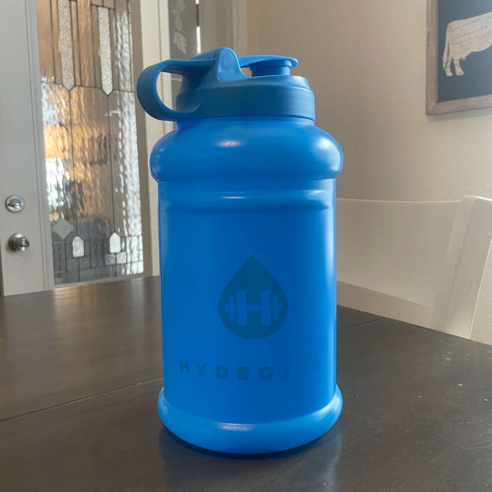 BRIGHT BLUE HYDROJUG